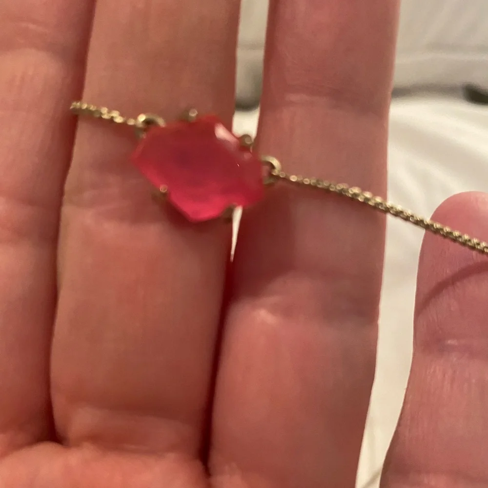 Kendra Scott Raffia Earrings and Matching Necklace. - Picture 2 of 4